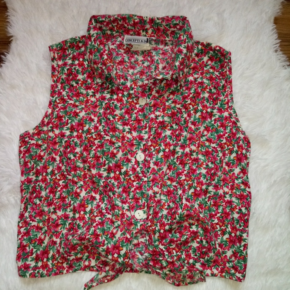 Vintage Floral Crop Top with Front Tie